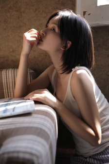 绿野艳阳红